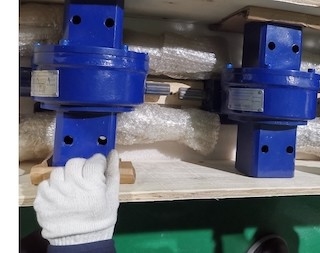3インチは重負荷の太陽電池パネルの能力別クラス編成制度のためのモーターを搭載する変速機を徐々に引出す